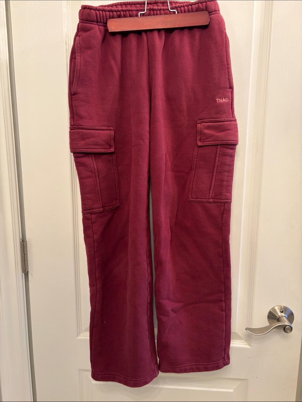 TNA Cargo Sweatpants Mega Fit Burgundy/Plum Shade